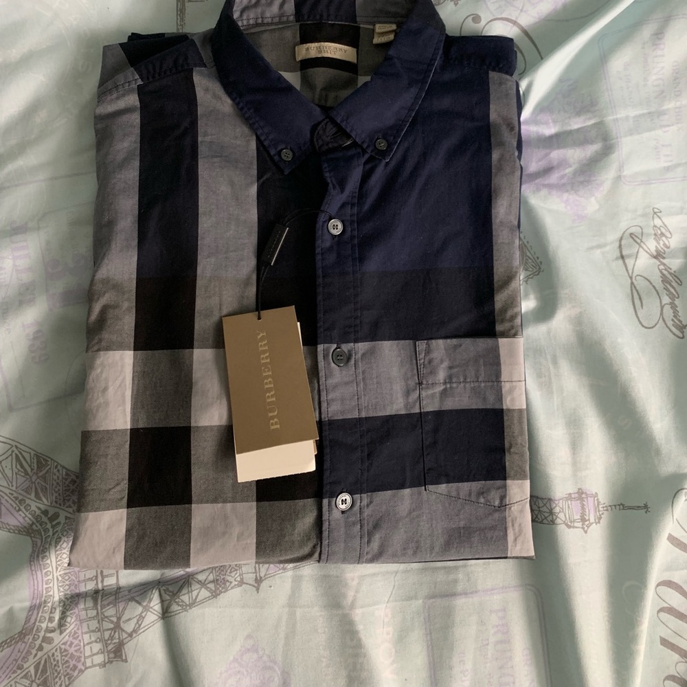 Men’s Burberry Top